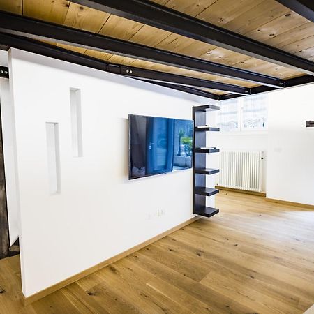 Апартаменти Loft La Sedia Rossa - Centro Storico Мілан Екстер'єр фото