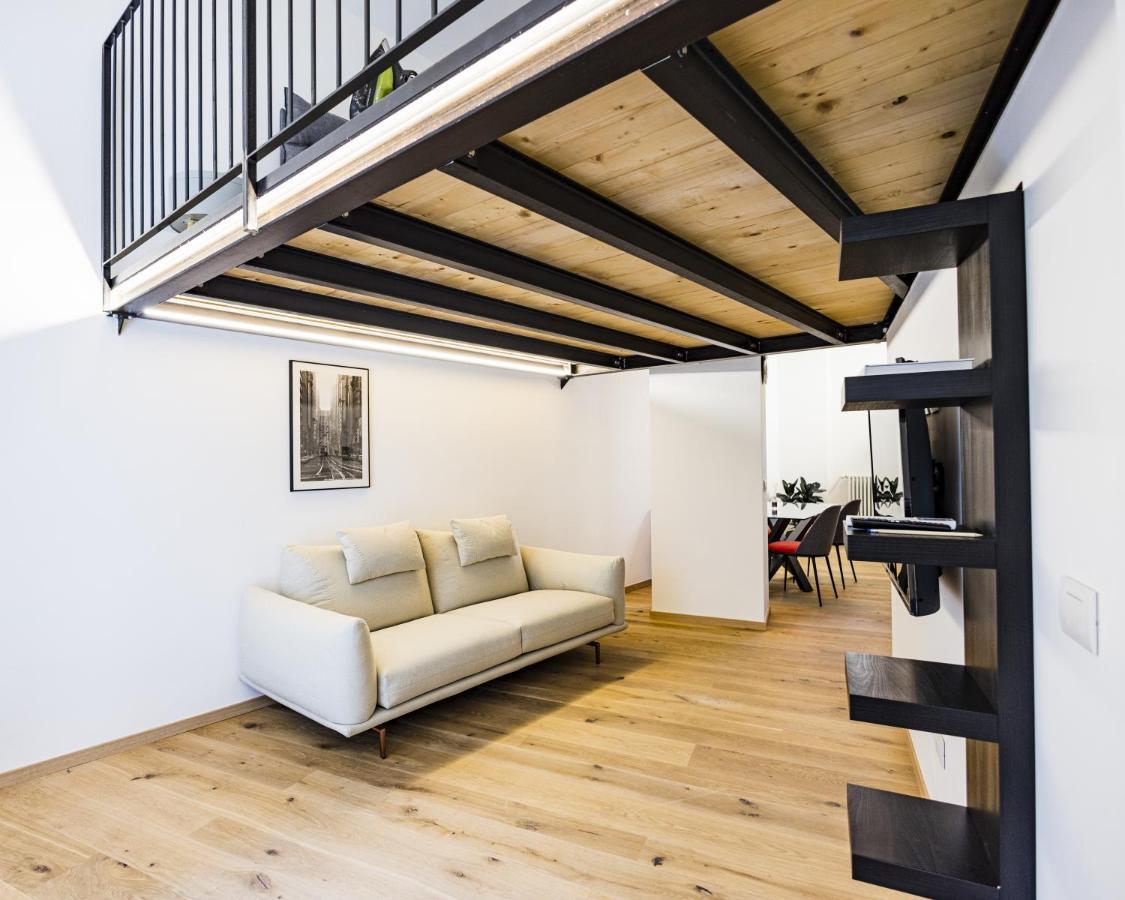 Апартаменти Loft La Sedia Rossa - Centro Storico Мілан Екстер'єр фото