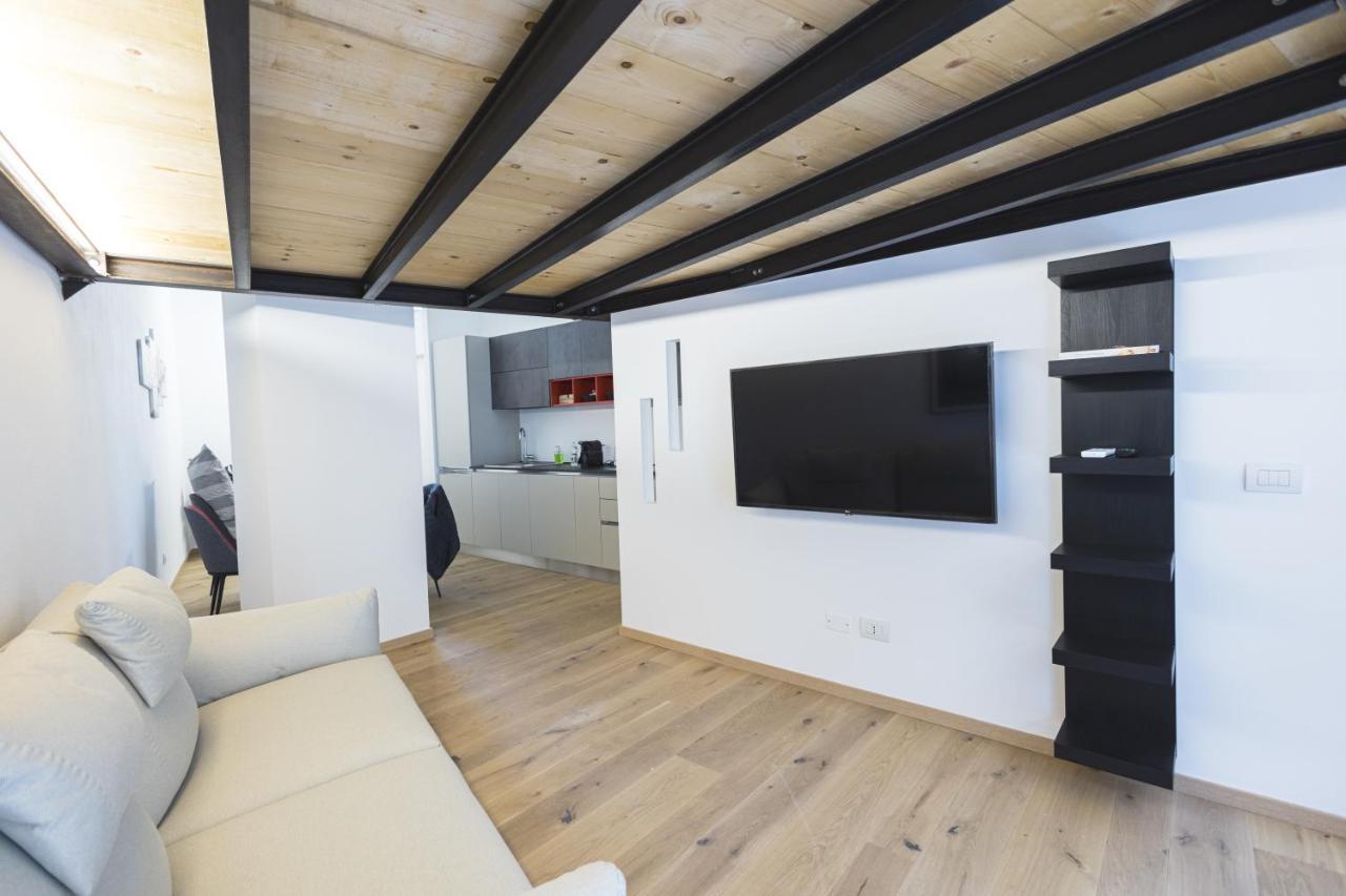 Апартаменти Loft La Sedia Rossa - Centro Storico Мілан Екстер'єр фото